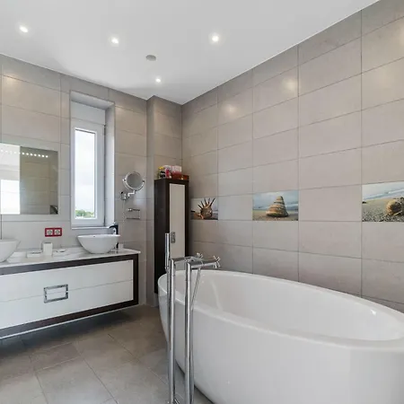 Casciani By Interhome